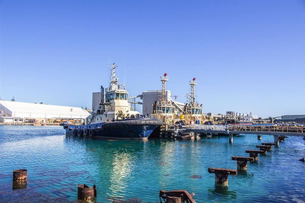 The Central Shed - 10B Geraldton Exteriér fotografie