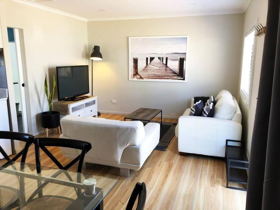 The Central Shed - 10B Geraldton Exteriér fotografie